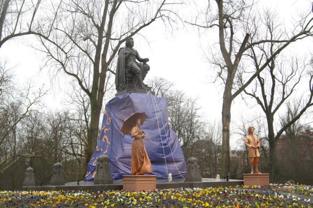 onthulling_standbeeld-joost-van-den-vondel_amsterdam-groot-beeld